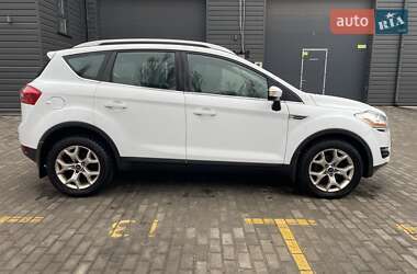 Позашляховик / Кросовер Ford Kuga 2012 в Києві