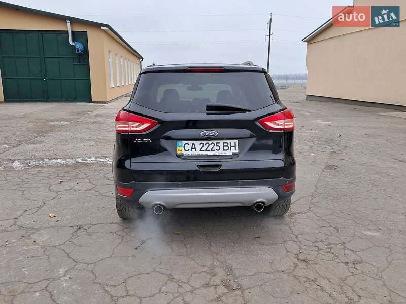 Позашляховик / Кросовер Ford Kuga 2015 в Умані