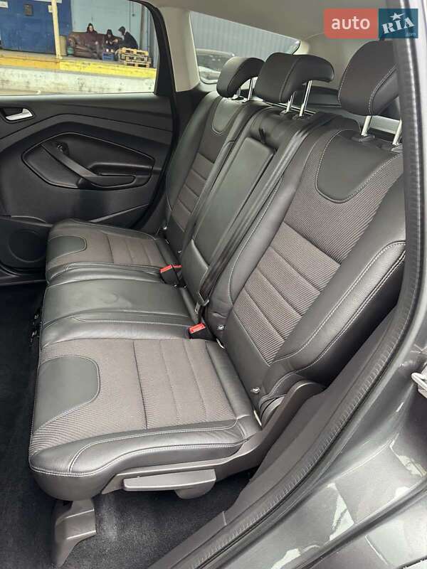 Внедорожник / Кроссовер Ford Kuga 2015 в Луцке