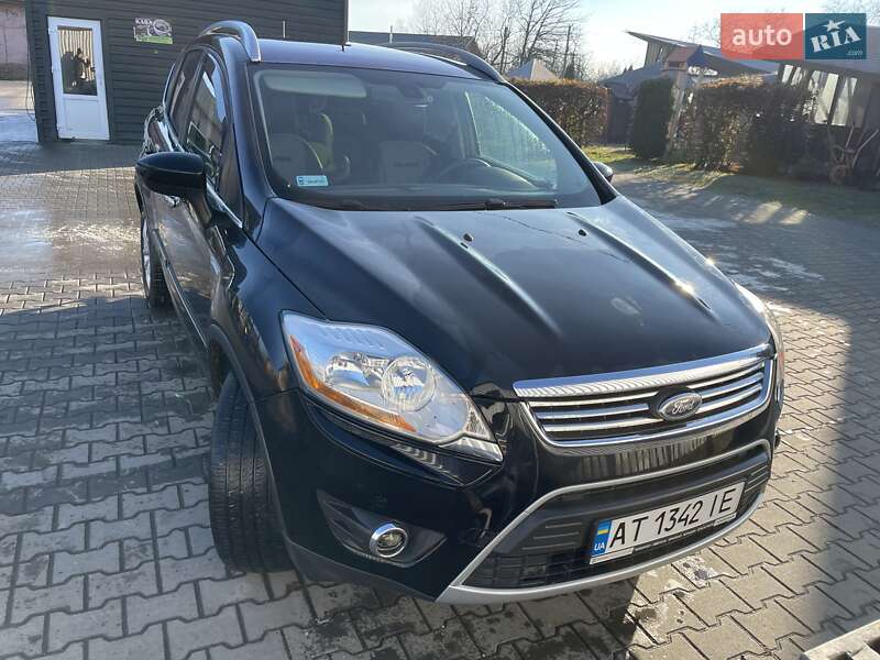 Позашляховик / Кросовер Ford Kuga 2011 в Косові фото 2 Позашляховик / Кросовер Ford Kuga 2011 в Косові