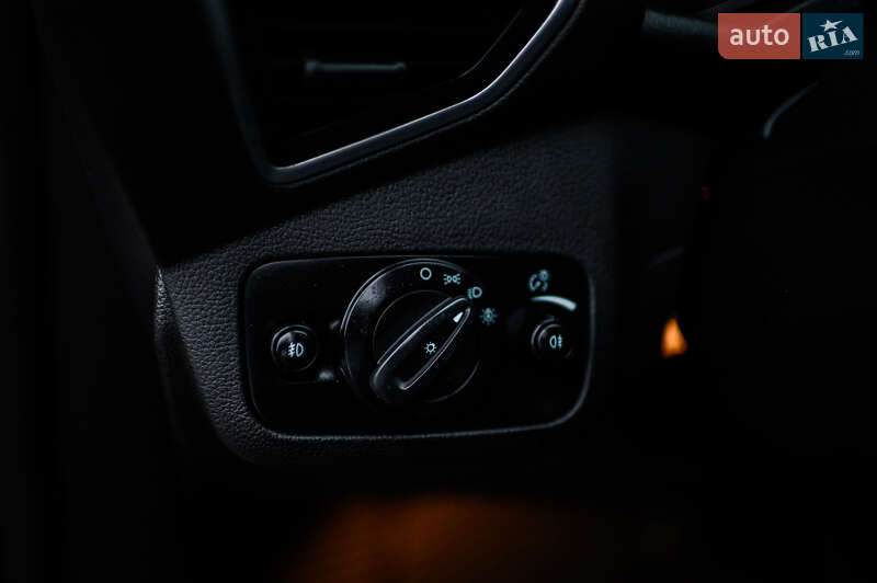 Позашляховик / Кросовер Ford Kuga 2014 в Дубні фото 27 Позашляховик / Кросовер Ford Kuga 2014 в Дубні