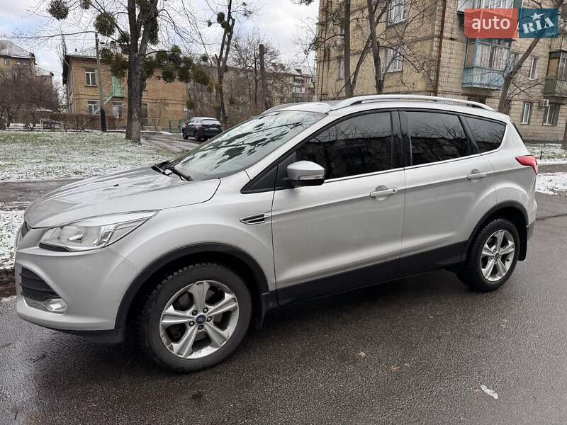 Внедорожник / Кроссовер Ford Kuga 2013 в Киеве