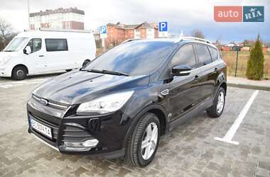 Внедорожник / Кроссовер Ford Kuga 2016 в Стрые