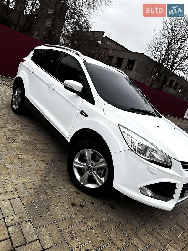 Внедорожник / Кроссовер Ford Kuga 2013 в Николаеве