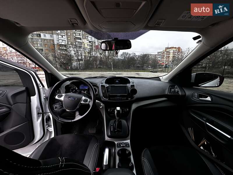 Внедорожник / Кроссовер Ford Kuga 2013 в Николаеве