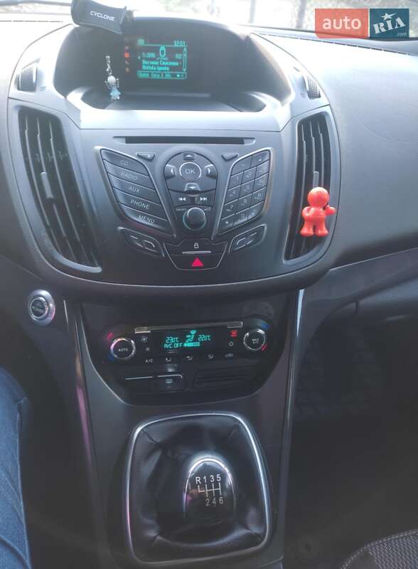 Внедорожник / Кроссовер Ford Kuga 2013 в Ужгороде