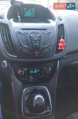 Внедорожник / Кроссовер Ford Kuga 2013 в 