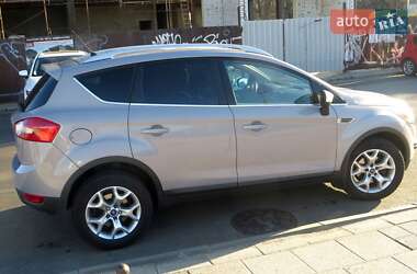 Внедорожник / Кроссовер Ford Kuga 2011 в 