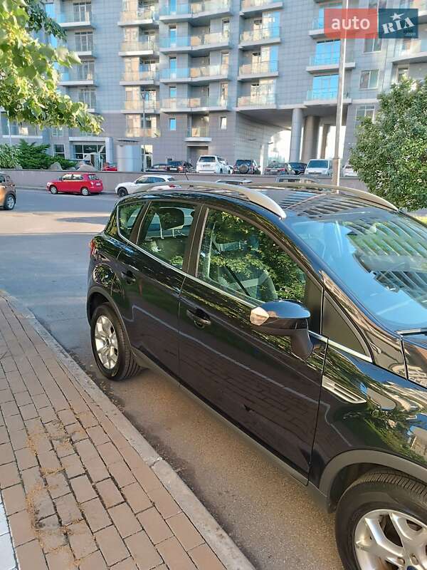 Внедорожник / Кроссовер Ford Kuga 2012 в Киеве