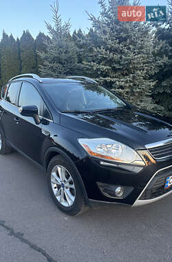 Позашляховик / Кросовер Ford Kuga 2012 в Жашківу