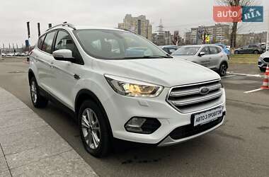 Внедорожник / Кроссовер Ford Kuga 2019 в Киеве