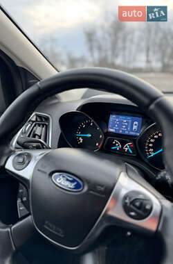 Внедорожник / Кроссовер Ford Kuga 2015 в Житомире