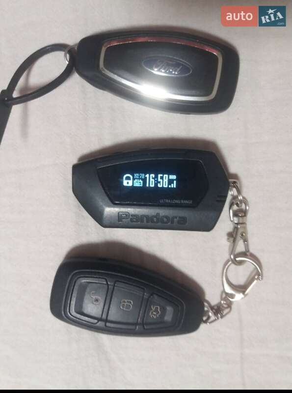 Внедорожник / Кроссовер Ford Kuga 2013 в Львове