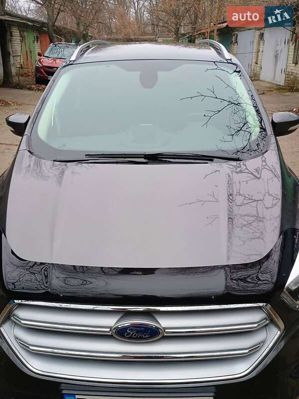 Внедорожник / Кроссовер Ford Kuga 2019 в Южноукраинске