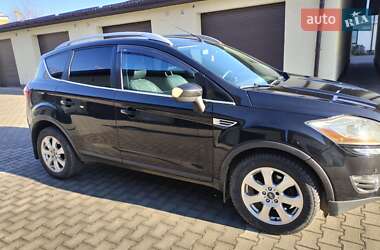 Внедорожник / Кроссовер Ford Kuga 2010 в 