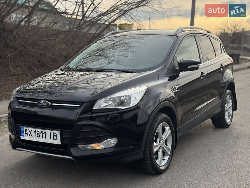 Внедорожник / Кроссовер Ford Kuga 2015 в Харькове