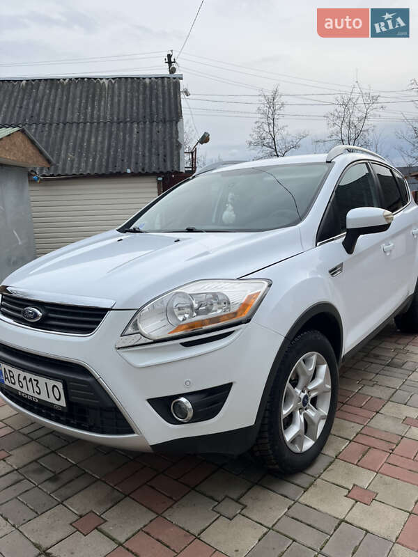 Позашляховик / Кросовер Ford Kuga 2011 в Томашполі