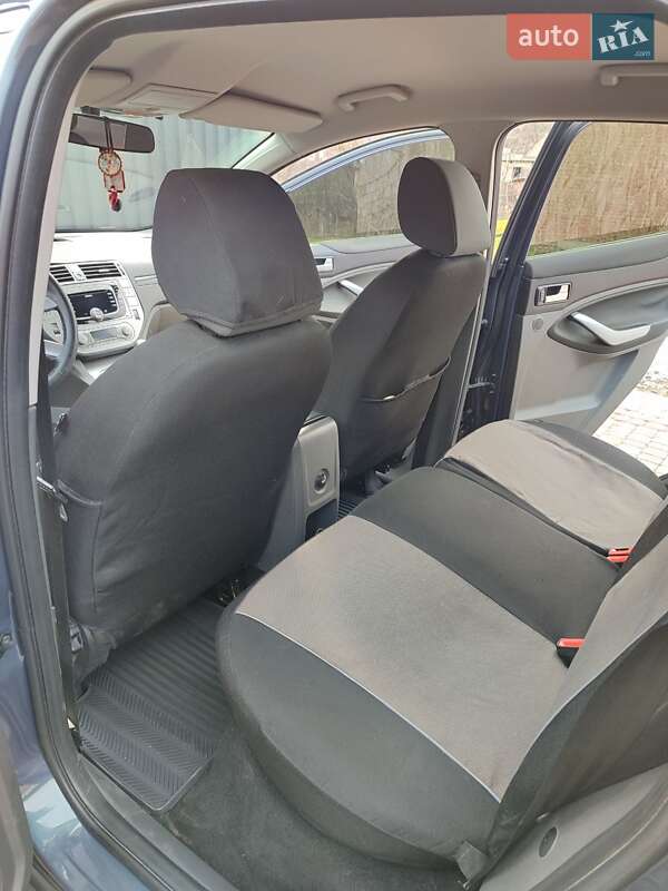 Позашляховик / Кросовер Ford Kuga 2011 в Бобринці