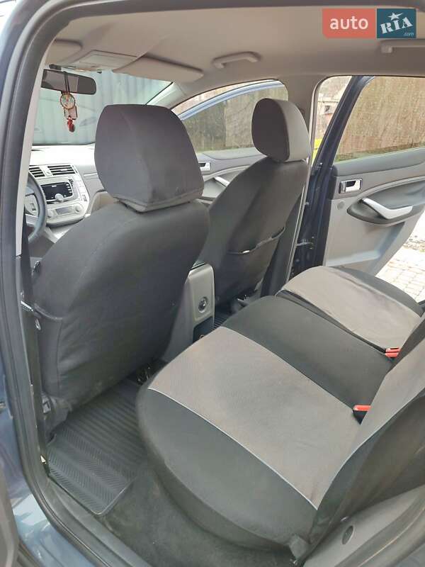 Позашляховик / Кросовер Ford Kuga 2011 в Бобринці