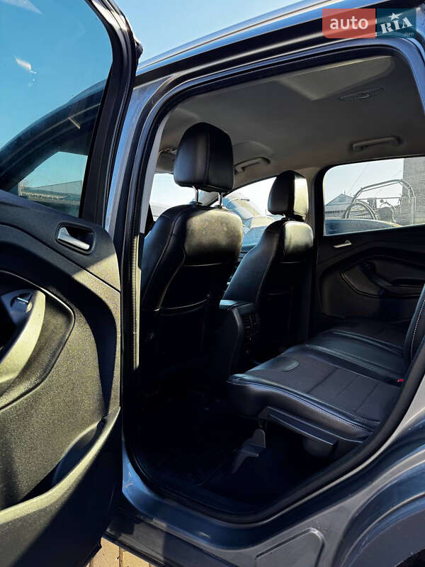 Внедорожник / Кроссовер Ford Kuga 2013 в Ивано-Франковске