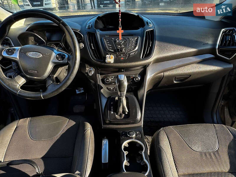 Внедорожник / Кроссовер Ford Kuga 2013 в Ивано-Франковске