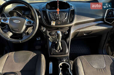 Внедорожник / Кроссовер Ford Kuga 2013 в 