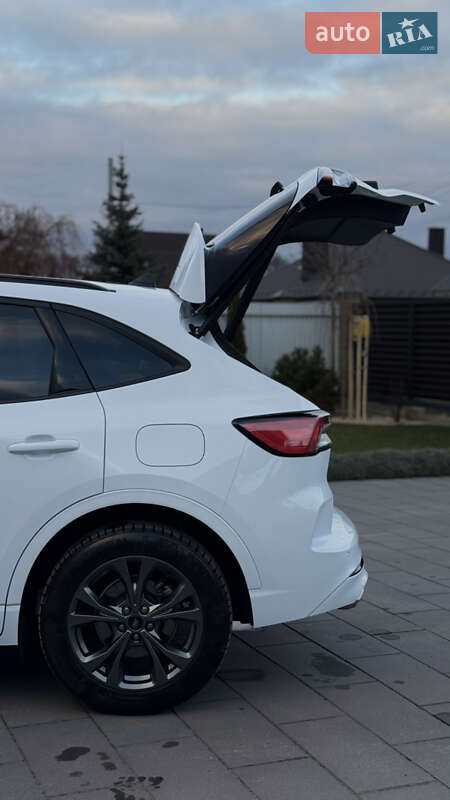 Внедорожник / Кроссовер Ford Kuga 2021 в Ковеле