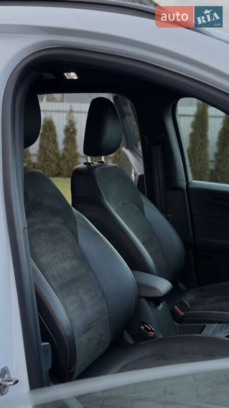 Внедорожник / Кроссовер Ford Kuga 2021 в Ковеле