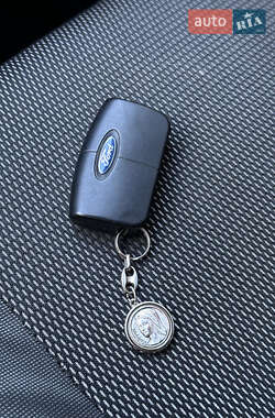 Внедорожник / Кроссовер Ford Kuga 2008 в 