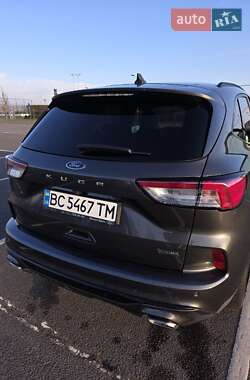 Внедорожник / Кроссовер Ford Kuga 2023 в 