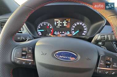 Внедорожник / Кроссовер Ford Kuga 2023 в 