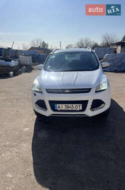 Внедорожник / Кроссовер Ford Kuga 2015 в 