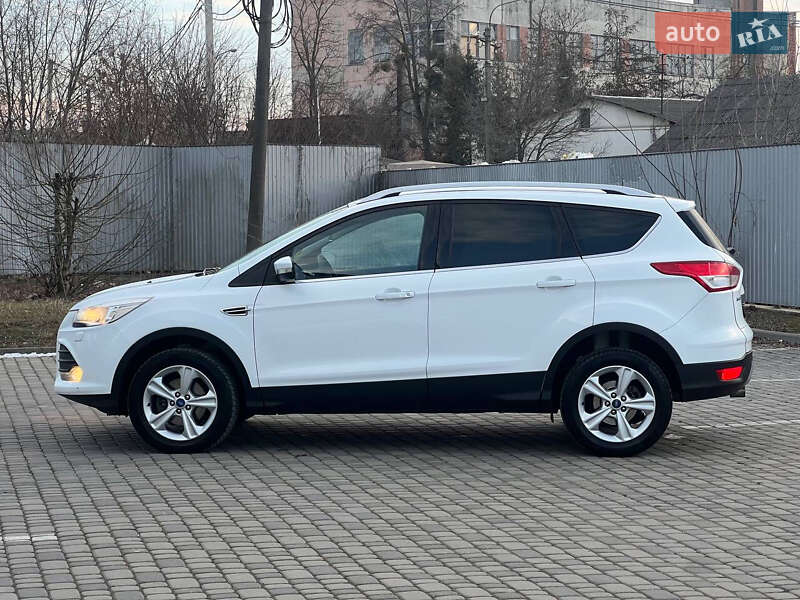 Внедорожник / Кроссовер Ford Kuga 2016 в Ивано-Франковске
