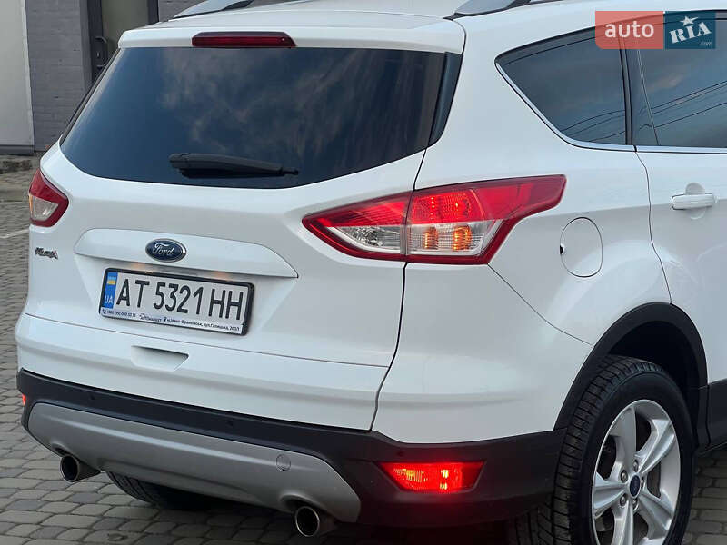 Внедорожник / Кроссовер Ford Kuga 2016 в Ивано-Франковске