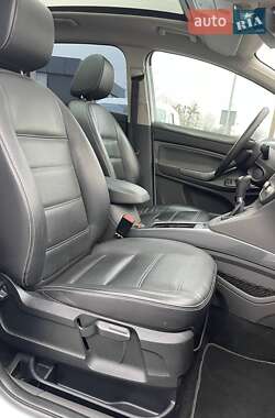 Внедорожник / Кроссовер Ford Kuga 2011 в 
