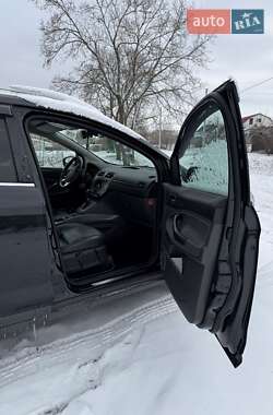 Позашляховик / Кросовер Ford Kuga 2011 в 