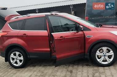 Внедорожник / Кроссовер Ford Kuga 2016 в Староконстантинове
