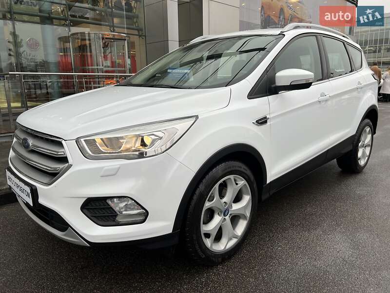 Позашляховик / Кросовер Ford Kuga 2019 в Києві