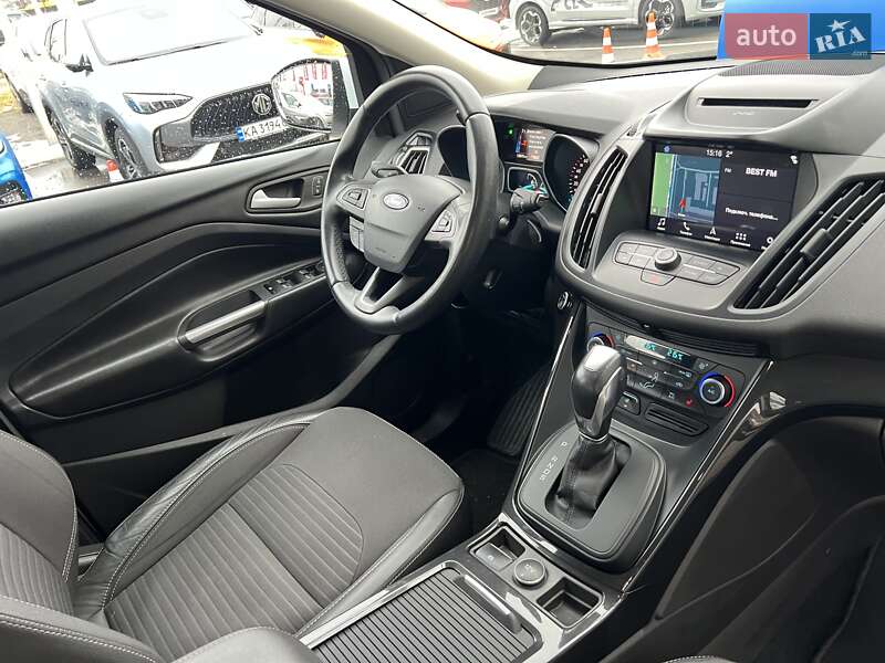 Позашляховик / Кросовер Ford Kuga 2019 в Києві