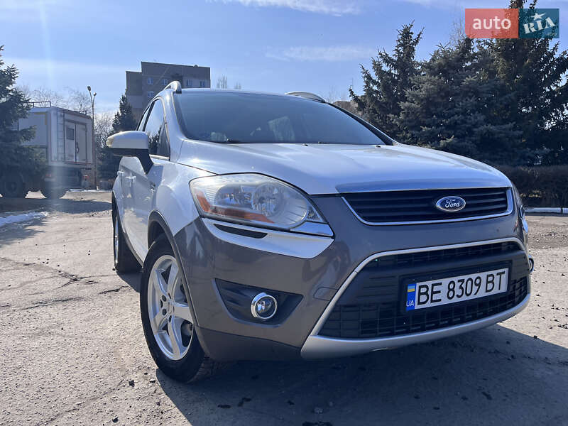 Внедорожник / Кроссовер Ford Kuga 2011 в Южноукраинске