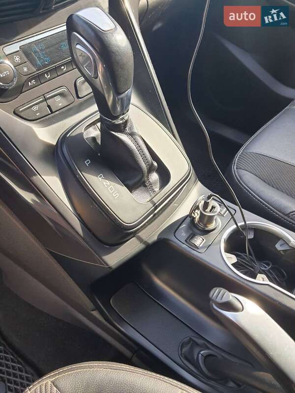 Внедорожник / Кроссовер Ford Kuga 2013 в Полтаве