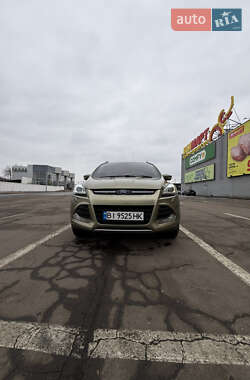 Внедорожник / Кроссовер Ford Kuga 2015 в Полтаве