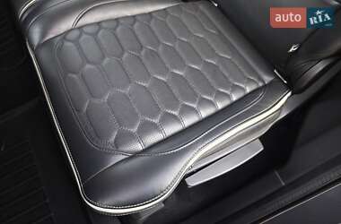 Внедорожник / Кроссовер Ford Kuga 2017 в 