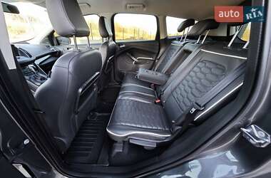 Внедорожник / Кроссовер Ford Kuga 2017 в 