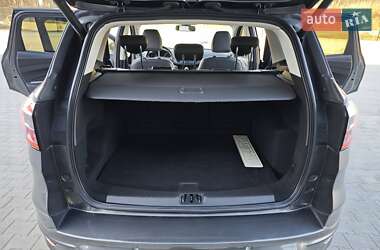Внедорожник / Кроссовер Ford Kuga 2017 в 