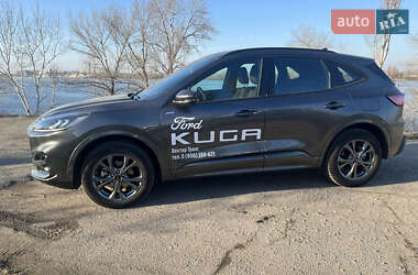Внедорожник / Кроссовер Ford Kuga 2022 в 