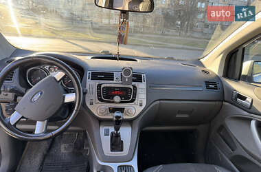 Внедорожник / Кроссовер Ford Kuga 2012 в 