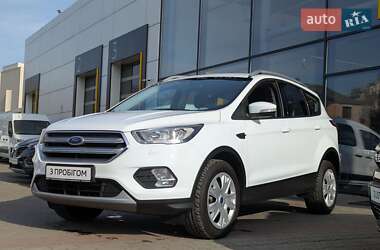 Внедорожник / Кроссовер Ford Kuga 2019 в Виннице