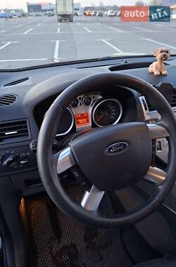 Внедорожник / Кроссовер Ford Kuga 2010 в 
