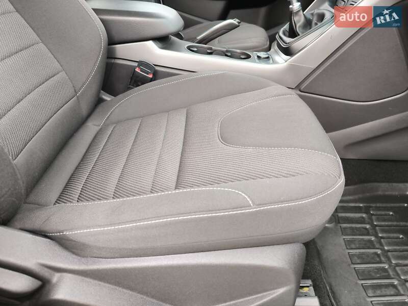 Позашляховик / Кросовер Ford Kuga 2016 в Вінниці фото 54 Позашляховик / Кросовер Ford Kuga 2016 в Вінниці